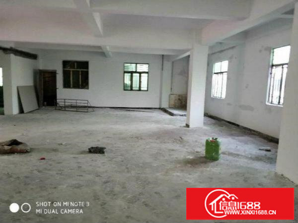 松岗洪桥头600平厂房出租,有空地,产证齐全,实图