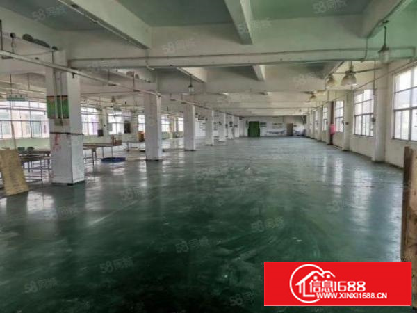 凤岗东深二线边8000平独院厂房出租。空地大,精装修,可分租