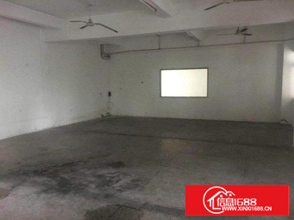 乌沙原房东厂房楼上320平精装修地砖带办公厂房招租